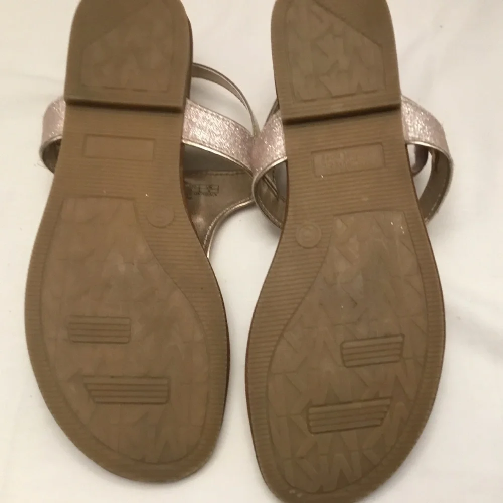 Authentic Michael Kors sandals Size 5